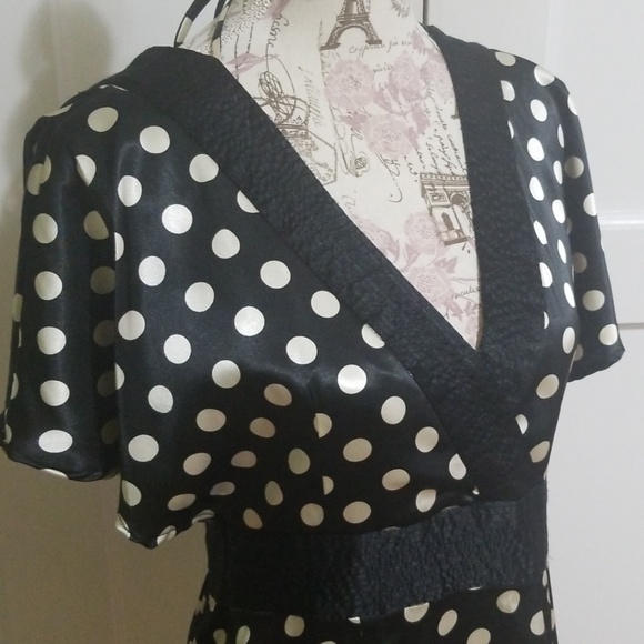 BCBGMaxAzria Top - Picture 3 of 8